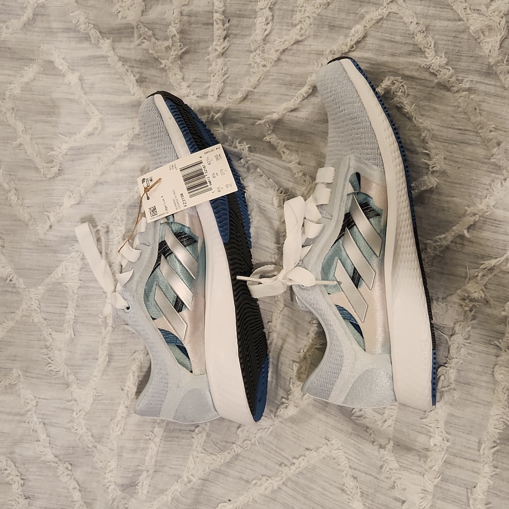 Adidas Women's Edge Lux 4 Running Shoe size 10, new w/tag and box! - Picture 6 of 10